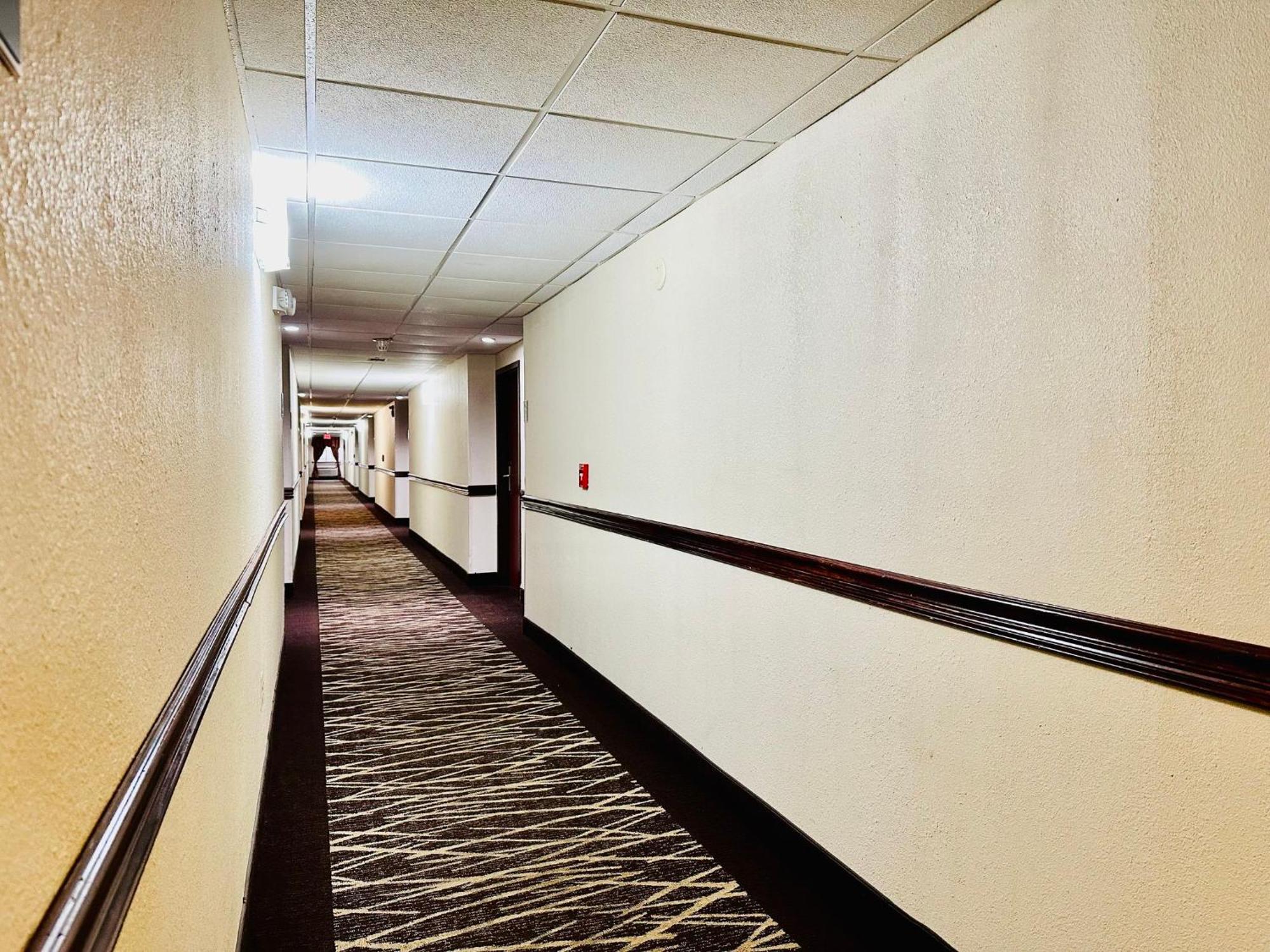 Red Roof Inn Hartford - Vernon Dış mekan fotoğraf